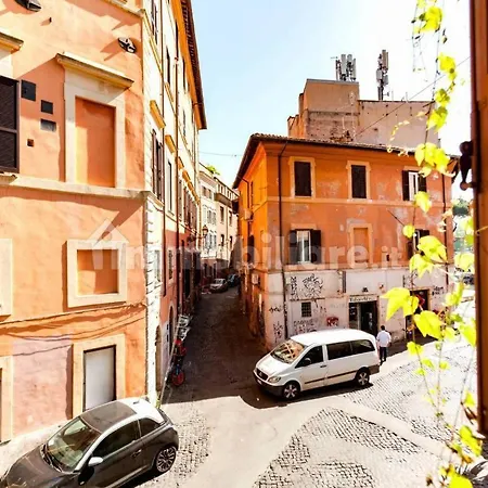 Happy Trastevere Apartman *
