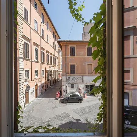 Happy Trastevere